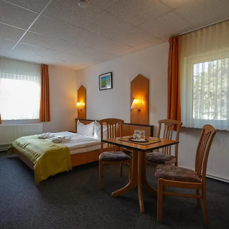 Seeschloesschen Отель Грос-Кёрис