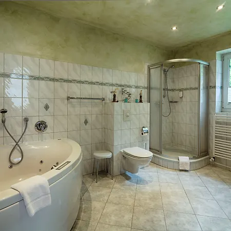 Seeschloesschen Отель Грос-Кёрис