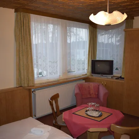 Отель Seeschloesschen 3*